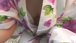 Downblouse sexy kimono