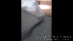 구글검색-노리터넷] 학교 화장실에서 보지까지 보여주는 변태녀