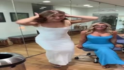 小媛外送茶專線:賴97662p或下載Gleezy搜id：yy6929學生妹外送茶找小姐找學生妹台北高三學生 小媛外約打炮攻略TG搜@y6929