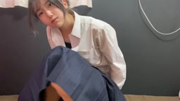 制服オナニー