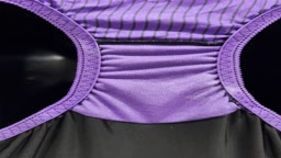 彼女の白い本気なマン汁がついたパンティを接写