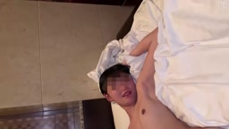 バレー部のエース172㎝ベッドで潮吹きフェラハメ撮り