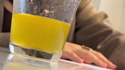 Watch とある男の撮影拐　塩対応やせ巨乳