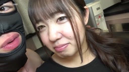 ふわふわマシュマロボディのスメちゃんが上京。みずみずしく敏感なカラダの持ち主。中出しされると、彼女のセックスの才能が開花する。