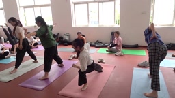 隣の大国大学の体育を撮影