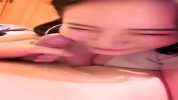 カップル　美女フェラ