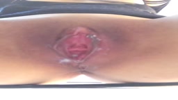 下からのアングルでおなにーしてみた