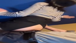 女教師の糸をひく愛液