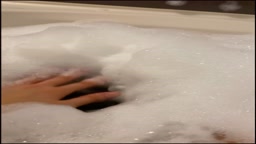 個人撮影イジメ　女友達の入浴を撮影　勝手に流出