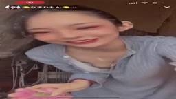 【TikT⚫︎kライブ】ノーブラ女の胸チラ