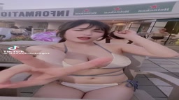 爆乳