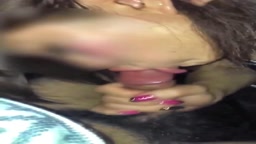 4女がカラオケでサクッとフェラ抜き