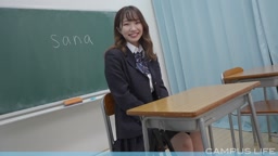 【CAMPUSLIFE】処女19才Sanaちゃんのおっぱいに手コキでぶっかけ！【4K30p17Mbps】