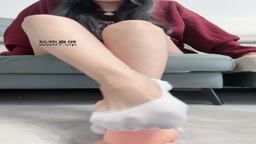 www.98T.la@酥麻麻 船袜灯 袜子界的丁字裤 踩搓扣擦裹倒计时 看看傻逼的狗鸡能坚持到几时 船袜老婆一定要今天玩烂狗鸡哦