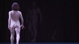 全裸舞台
