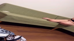 入れ墨男に中出しされるマグロ女