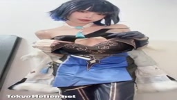 胸チラ　コスプレイヤー　続き　乳首