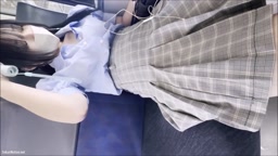 電車お触り29 油断している可愛いJKおっぱいお触り