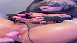 拘束されて、、、