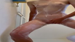 ガニ股　腰振り2