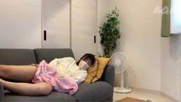 姪っ子ちゃん　角オナ　最後潮吹き