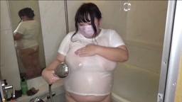 ぽっちゃりシャワー