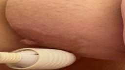 デリヘル乳首ズリ手コキ