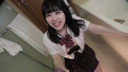 お目々ぱっちりの可愛い巨乳の女の子に中出し。