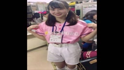 普段とエロのギャップ 電マでイカされるビアガール