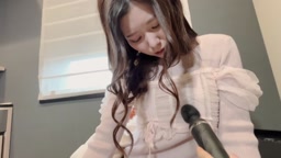 顔出し、顔もスタイルも最上級な人妻とハメ撮り。言うまでもなく妖艶で最高の人妻です