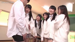 JK 宮沢 跡美さん 優見え ノーパン
