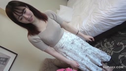 投稿17971エロま〇こキュート美乳嬢