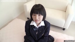 初めてのハメ撮り前におもちゃでイカされる