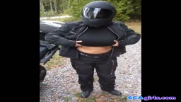 Mogna svenskblinkar bröst och kuk