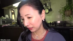 人妻 口内射精　月野ゆりね