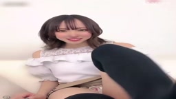 ライブ　足上げて何回もパンモロしてくれる可愛い娘