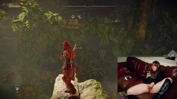 ゲーマーの痴女はカメラがまだオンになっていることを忘れている