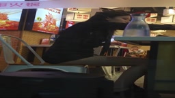 逆さ パンチラ
