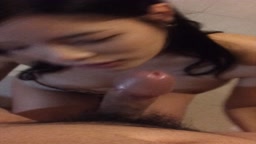 抗えないほどセクシーな女の子。美しいバージョン 2