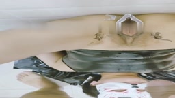 クスコで広げた膣内に放尿