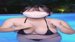 爆乳