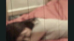 〔リクエストにつき再一般公開➡終了〕夜遊びクラブ帰りのギャル女子大生のベッドでムラムラしたらピンクローター取り出して即オナニーする一人暮らし女性の典型的シーン