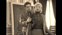 Reife deutsche Pumas in Dessous und Nylon