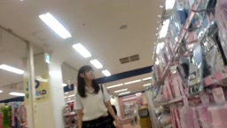 盗撮　JK　逆さ