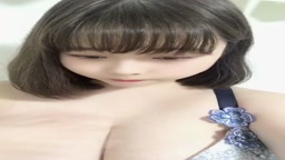 ぽっちゃり　巨乳　自撮り