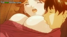 変態巨乳女性が若い男を射精させるのを手伝う
