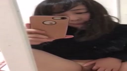 関西女子大生 自撮りオナ①
