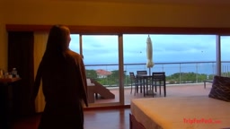 美人人妻と南国旅行