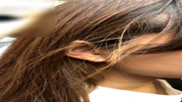 尻を押し付けるギャル