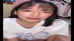 ミ〇ミコ 乳首ポロリ